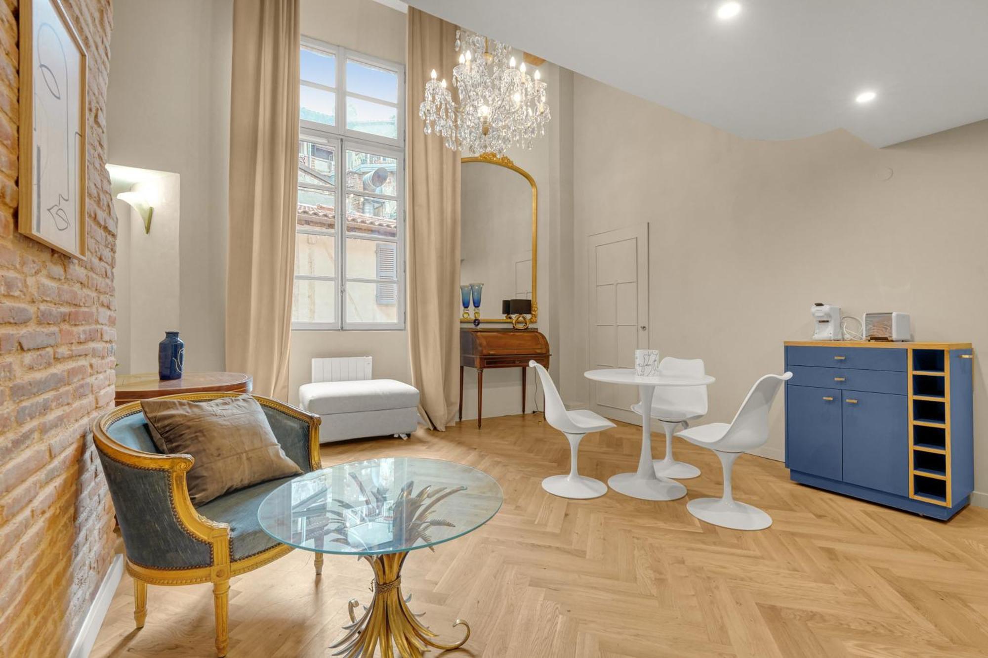 Les Relais Du Capitole - D'hotes Apartment *